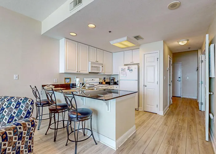 Cozy Gulf Front W Private Balcony Shared Pool Hot Tub & Access